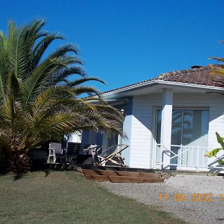 Dom wakacyjny Maison Authentique Avec Pres De Dax Et Son Jardin *