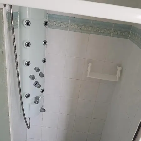 Dom wakacyjny Maison Authentique Avec Pres De Dax Et Son Jardin *
